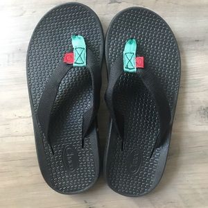 Chaco flip flops